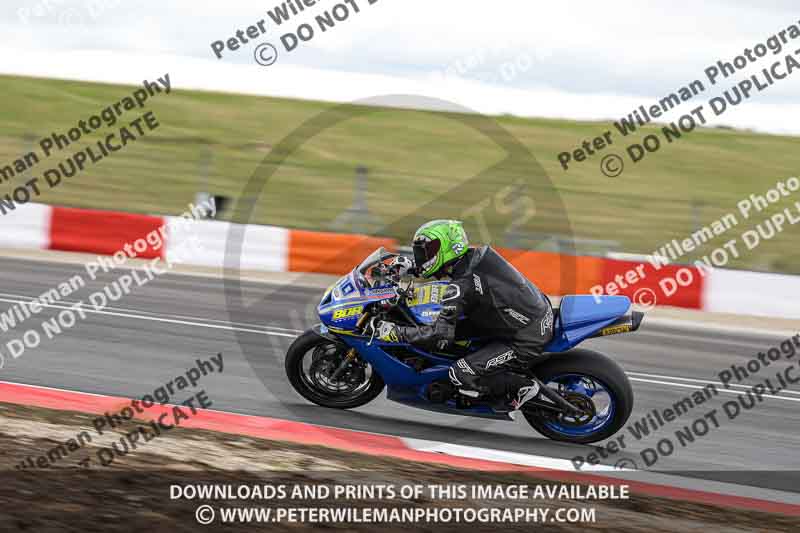 cadwell no limits trackday;cadwell park;cadwell park photographs;cadwell trackday photographs;enduro digital images;event digital images;eventdigitalimages;navarra;no limits trackdays;peter wileman photography;racing digital images;trackday digital images;trackday photos